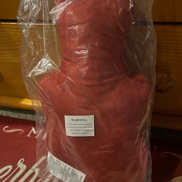 Large Nutcracker
Pillow Decor - Picture 4 of 4